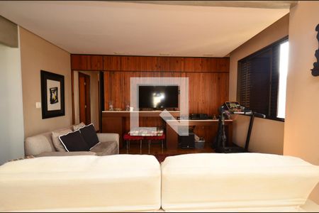 Sala 3 ambientes de apartamento para alugar com 3 quartos, 144m² em Santo Antônio, Belo Horizonte