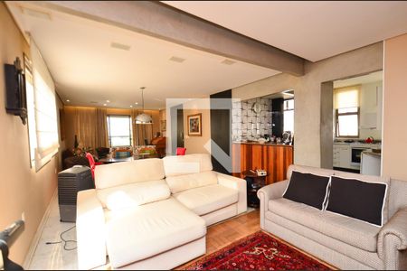 Sala 3 ambientes de apartamento para alugar com 3 quartos, 144m² em Santo Antônio, Belo Horizonte