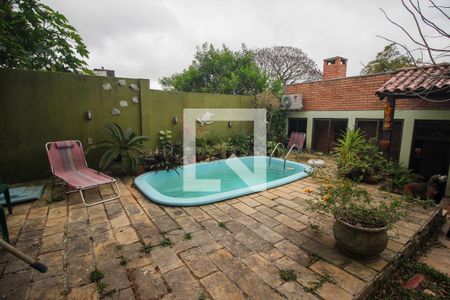 Casa à venda com 129m², 3 quartos e 2 vagas Casa à venda com 129m², 3 quartos e 2 vagasPiscina