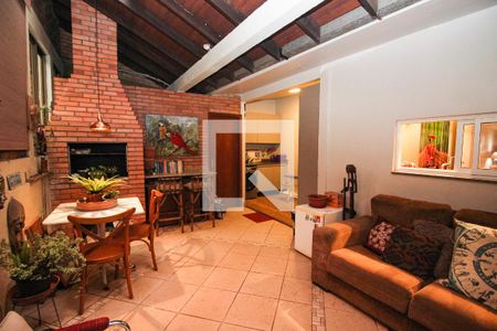 Casa à venda com 129m², 3 quartos e 2 vagas Casa à venda com 129m², 3 quartos e 2 vagasVaranda