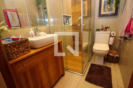 Casa à venda com 129m², 3 quartos e 2 vagas Casa à venda com 129m², 3 quartos e 2 vagasBanheiro Social