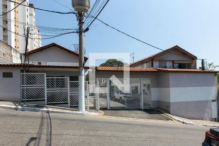 Casa de condomínio à venda com 109m², 3 quartos e 2 vagas Casa de condomínio à venda com 109m², 3 quartos e 2 vagasFachada do Condomínio