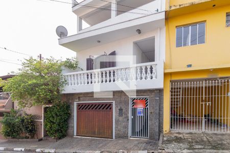 Casa à venda com 126m², 3 quartos e 2 vagasFachada
