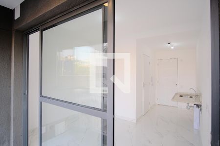 Varanda de kitnet/studio para alugar com 1 quarto, 22m² em Vila Esperança, São Paulo