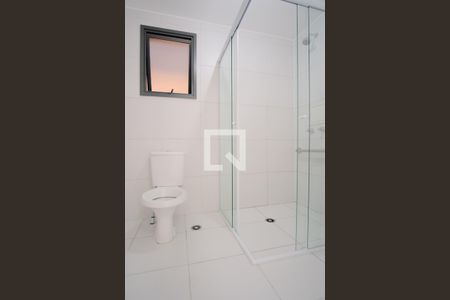 Banheiro de kitnet/studio para alugar com 1 quarto, 22m² em Vila Esperança, São Paulo