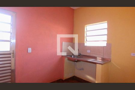 Casa à venda com 52m², 8 quartos e 2 vagasCozinha