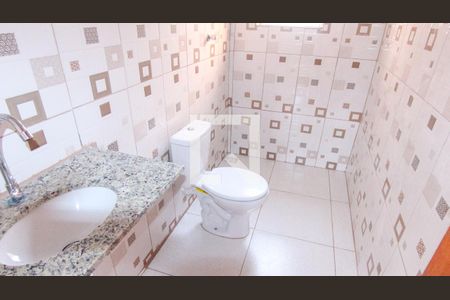 Casa à venda com 52m², 8 quartos e 2 vagasBanheiro da Suíte