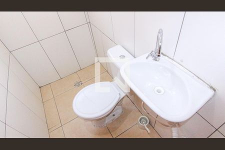 Casa à venda com 52m², 8 quartos e 2 vagasBanheiro 