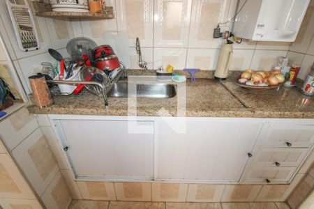 Casa à venda com 110m², 3 quartos e 2 vagasCozinha 