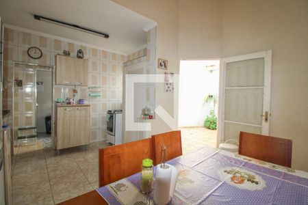 Casa à venda com 110m², 3 quartos e 2 vagasCopa