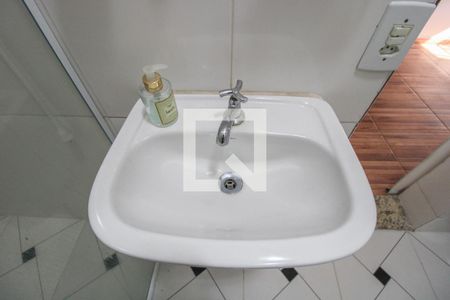 Casa à venda com 110m², 3 quartos e 2 vagasBanheiro Suíte 