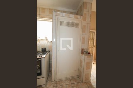 Casa à venda com 110m², 3 quartos e 2 vagasCozinha 