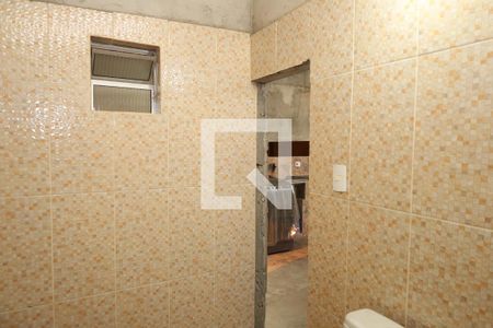 Casa à venda com 185m², 3 quartos e 2 vagasBanheiro área de serviço 