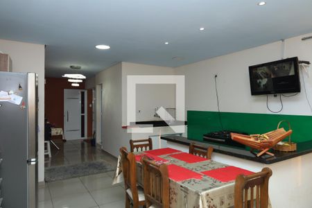 Casa à venda com 185m², 3 quartos e 2 vagasCozinha
