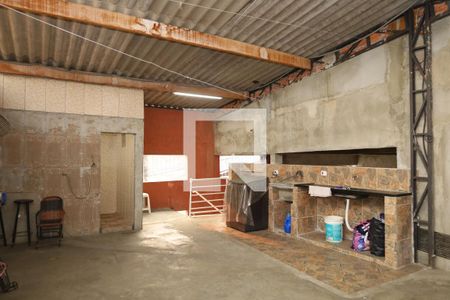 Casa à venda com 185m², 3 quartos e 2 vagasÁrea de Serviço