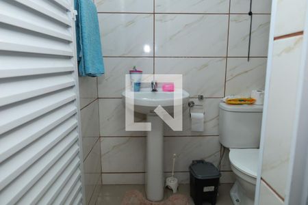 Casa à venda com 185m², 3 quartos e 2 vagasBanheiro Social 1