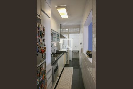 Apartamento à venda com 70m², 2 quartos e 1 vaga Apartamento à venda com 70m², 2 quartos e 1 vagaCozinha e Área de Serviço