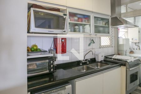 Apartamento à venda com 70m², 2 quartos e 1 vaga Apartamento à venda com 70m², 2 quartos e 1 vagaCozinha e Área de Serviço