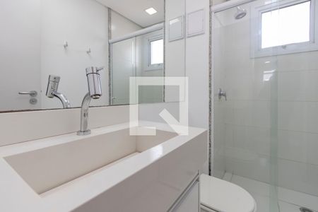 Apartamento para alugar com 68m², 2 quartos e 1 vaga Apartamento para alugar com 68m², 2 quartos e 1 vagaBanheiro da Suíte
