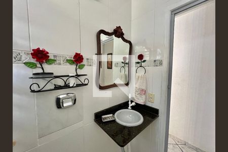 Apartamento à venda com 60m², 3 quartos e 1 vaga Apartamento à venda com 60m², 3 quartos e 1 vagaBanheiro