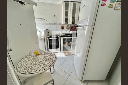 Apartamento à venda com 60m², 3 quartos e 1 vaga Apartamento à venda com 60m², 3 quartos e 1 vagaCozinha