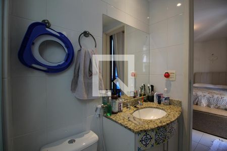 Apartamento à venda com 80m², 3 quartos e 1 vagaQuarto 3 - Banheiro da Suíte