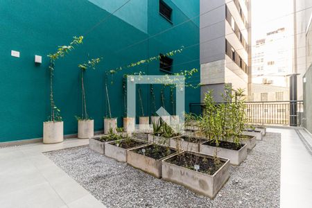 Apartamento à venda com 26m², 1 quarto e sem vaga Apartamento à venda com 26m², 1 quarto e sem vagaÁrea Comum - Horta Comunitária