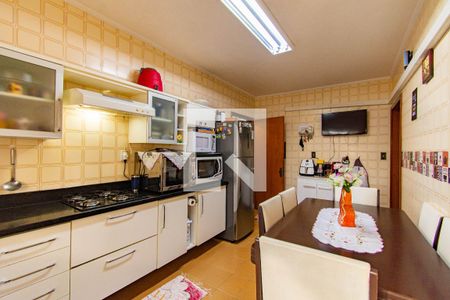 Apartamento para alugar com 120m², 3 quartos e 3 vagasCozinha