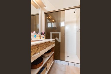 Apartamento à venda com 77m², 2 quartos e 2 vagasBanheiro Suíte