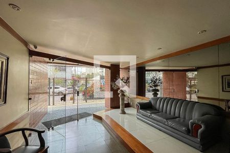 Apartamento à venda com 77m², 2 quartos e 2 vagasPortaria