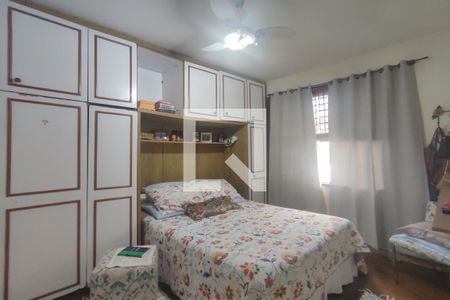 Casa à venda com 229m², 4 quartos e 3 vagas Casa à venda com 229m², 4 quartos e 3 vagas2º Pav - Suite 1