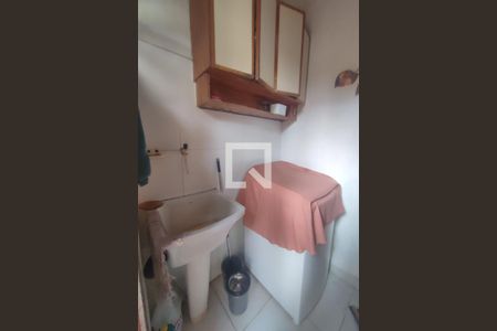 Casa à venda com 229m², 4 quartos e 3 vagas Casa à venda com 229m², 4 quartos e 3 vagasArea de Serviço