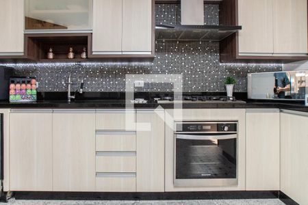 Apartamento à venda com 147m², 3 quartos e 2 vagas Apartamento à venda com 147m², 3 quartos e 2 vagasCozinha