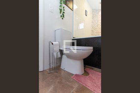 Apartamento à venda com 147m², 3 quartos e 2 vagas Apartamento à venda com 147m², 3 quartos e 2 vagasBanheiro da Suíte