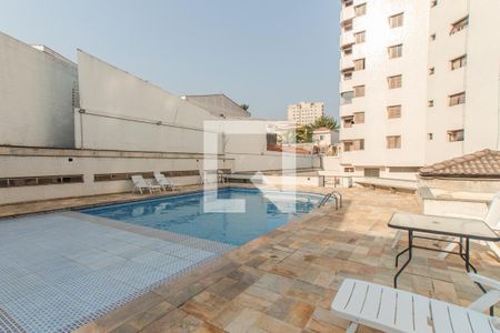 Apartamento à venda com 147m², 3 quartos e 2 vagas Apartamento à venda com 147m², 3 quartos e 2 vagasÁrea comum - Piscina