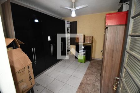 Casa à venda com 120m², 5 quartos e 2 vagasEdícula - Quarto 2 Suíte