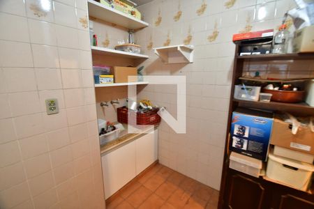 Casa à venda com 120m², 5 quartos e 2 vagasÁrea de Serviço