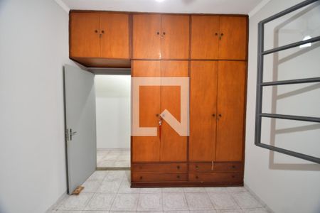 Casa à venda com 120m², 5 quartos e 2 vagasQuarto 1 - Armários