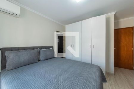 Casa à venda com 136m², 3 quartos e 2 vagas Casa à venda com 136m², 3 quartos e 2 vagasSuíte