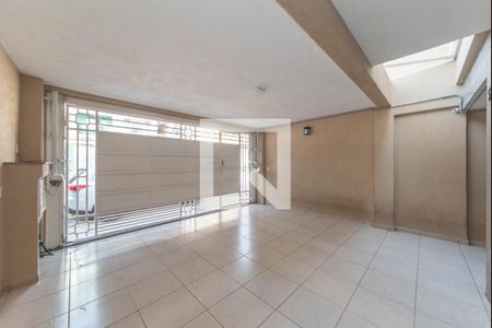 Casa à venda com 136m², 3 quartos e 2 vagas Casa à venda com 136m², 3 quartos e 2 vagasGaragem