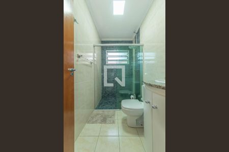 Casa à venda com 136m², 3 quartos e 2 vagas Casa à venda com 136m², 3 quartos e 2 vagasBanheiro Social