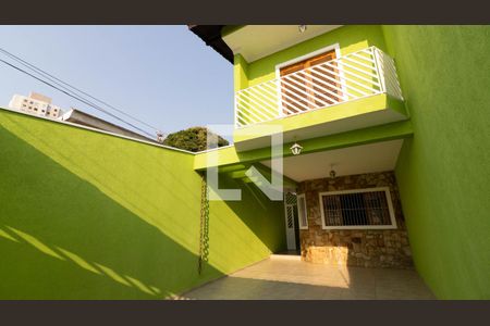 Casa à venda com 143m², 3 quartos e 4 vagas Casa à venda com 143m², 3 quartos e 4 vagasGaragem