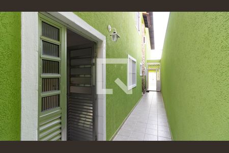 Casa à venda com 143m², 3 quartos e 4 vagas Casa à venda com 143m², 3 quartos e 4 vagasCorredor