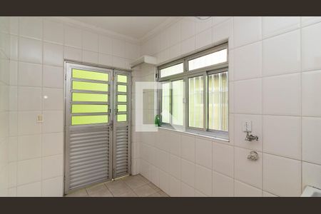 Casa à venda com 143m², 3 quartos e 4 vagas Casa à venda com 143m², 3 quartos e 4 vagasÁrea de Serviço