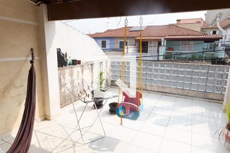 Casa à venda com 76m², 3 quartos e 1 vaga Casa à venda com 76m², 3 quartos e 1 vagaVaranda