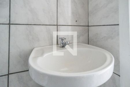 Banheiro de apartamento para alugar com 1 quarto, 40m² em Cristal, Porto Alegre