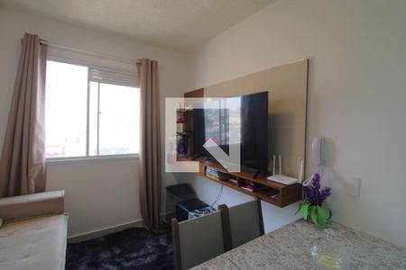 Sala de apartamento para alugar com 1 quarto, 27m² em Jardim Itacolomi, São Paulo