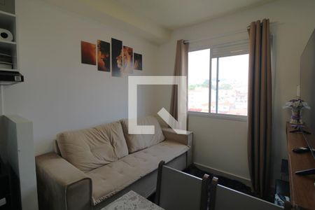 Sala de apartamento para alugar com 1 quarto, 27m² em Jardim Itacolomi, São Paulo