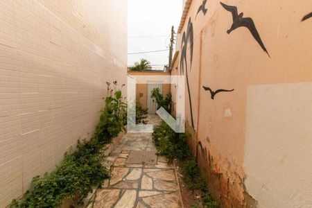 Casa à venda com 600m², 7 quartos e 4 vagas Casa à venda com 600m², 7 quartos e 4 vagasCorredor Externo