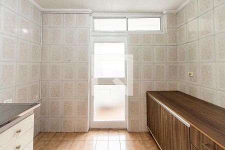 Apartamento à venda com 70m², 2 quartos e 1 vagaÁrea de Serviço